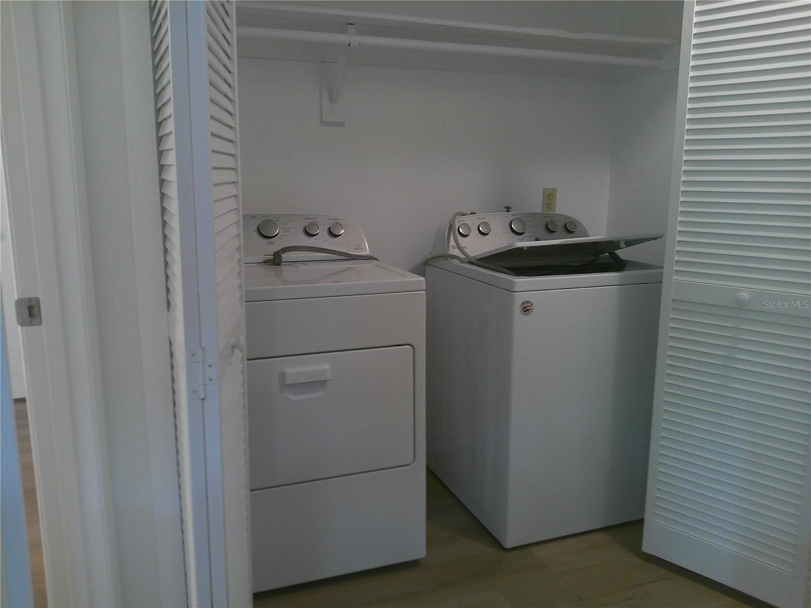 Image 8 of 25 For 1503 Grove Street 559
