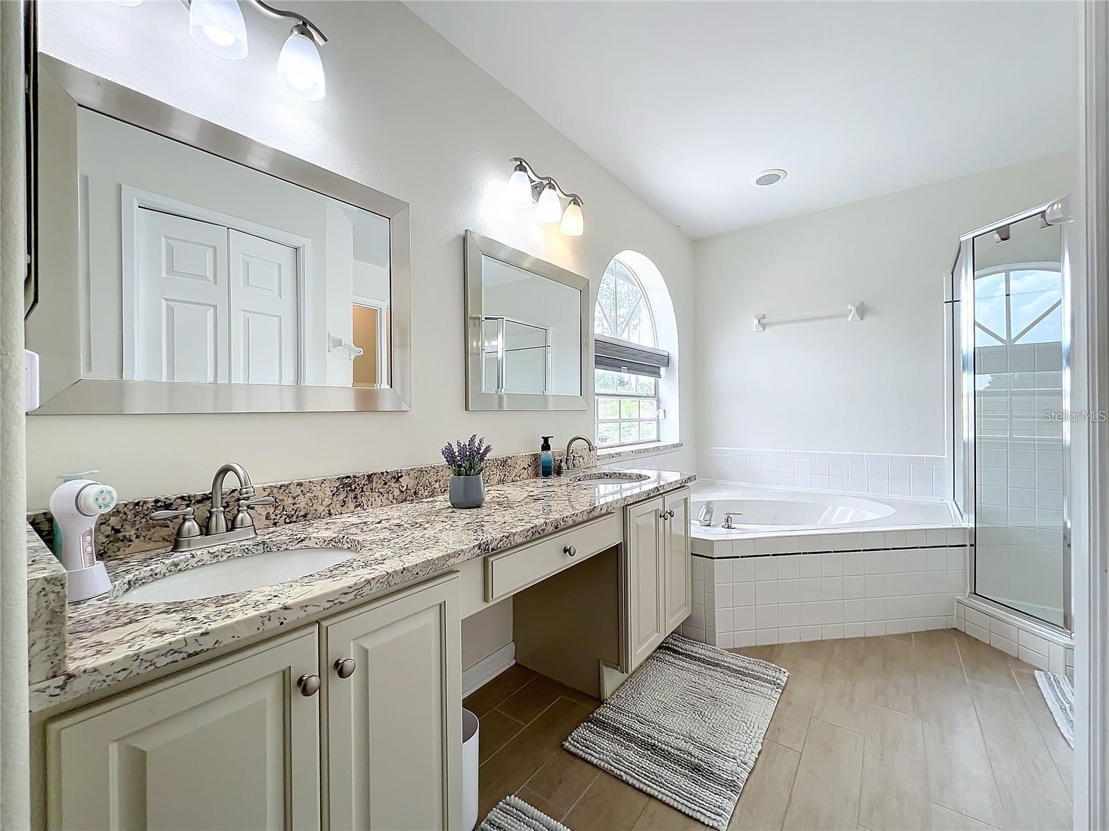 Image 10 of 22 For 17528 Apshawa Road