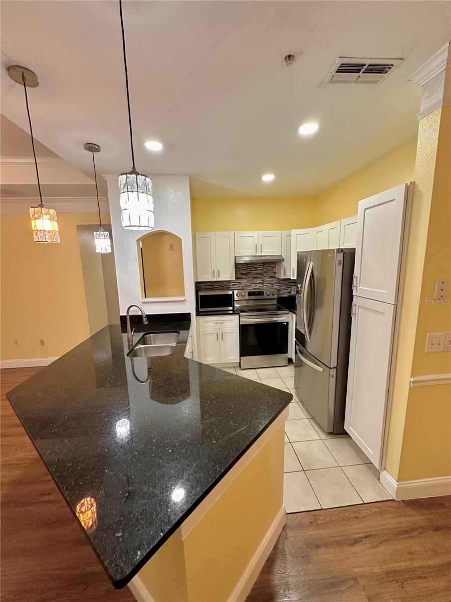 Image 12 of 45 For 3280 Soho Street 308