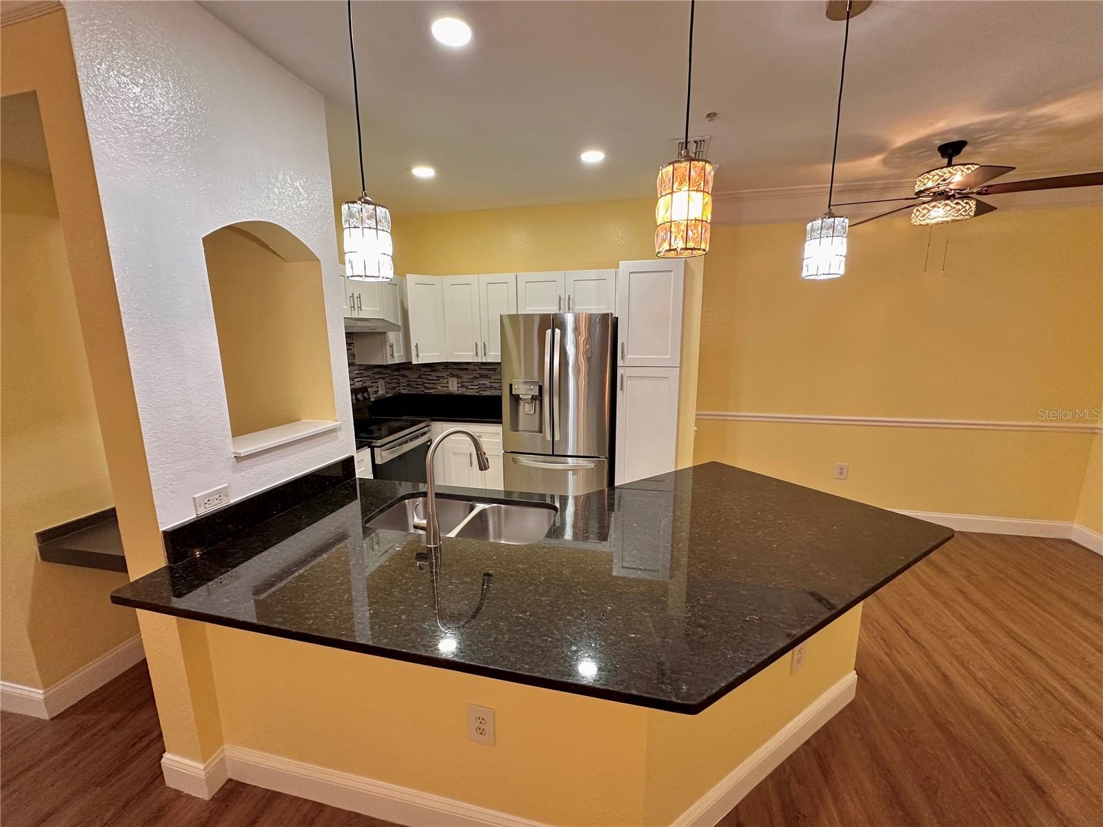 Image 14 of 45 For 3280 Soho Street 308