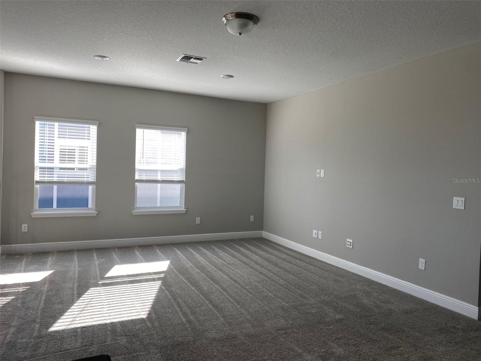 Image 21 of 35 For 7037 Carrickbend Lane