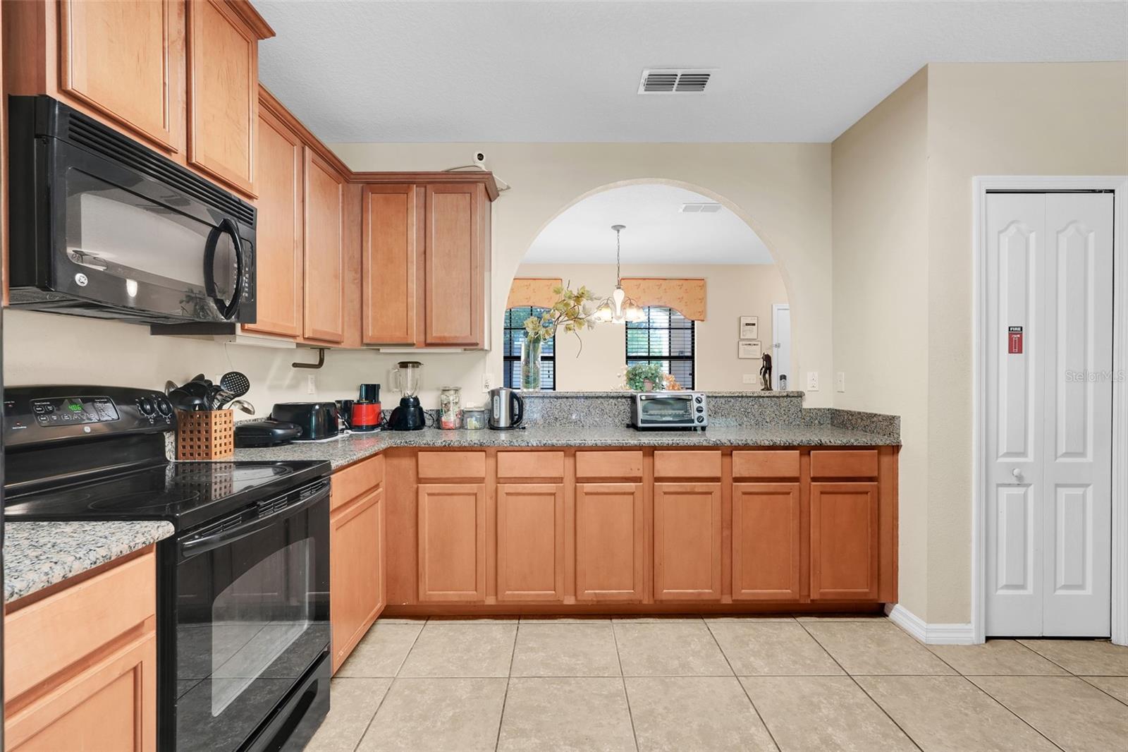 Image 10 of 49 For 1037 Cypress Pointe Boulevard