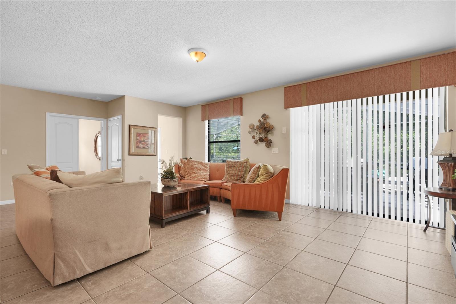 Image 13 of 49 For 1037 Cypress Pointe Boulevard