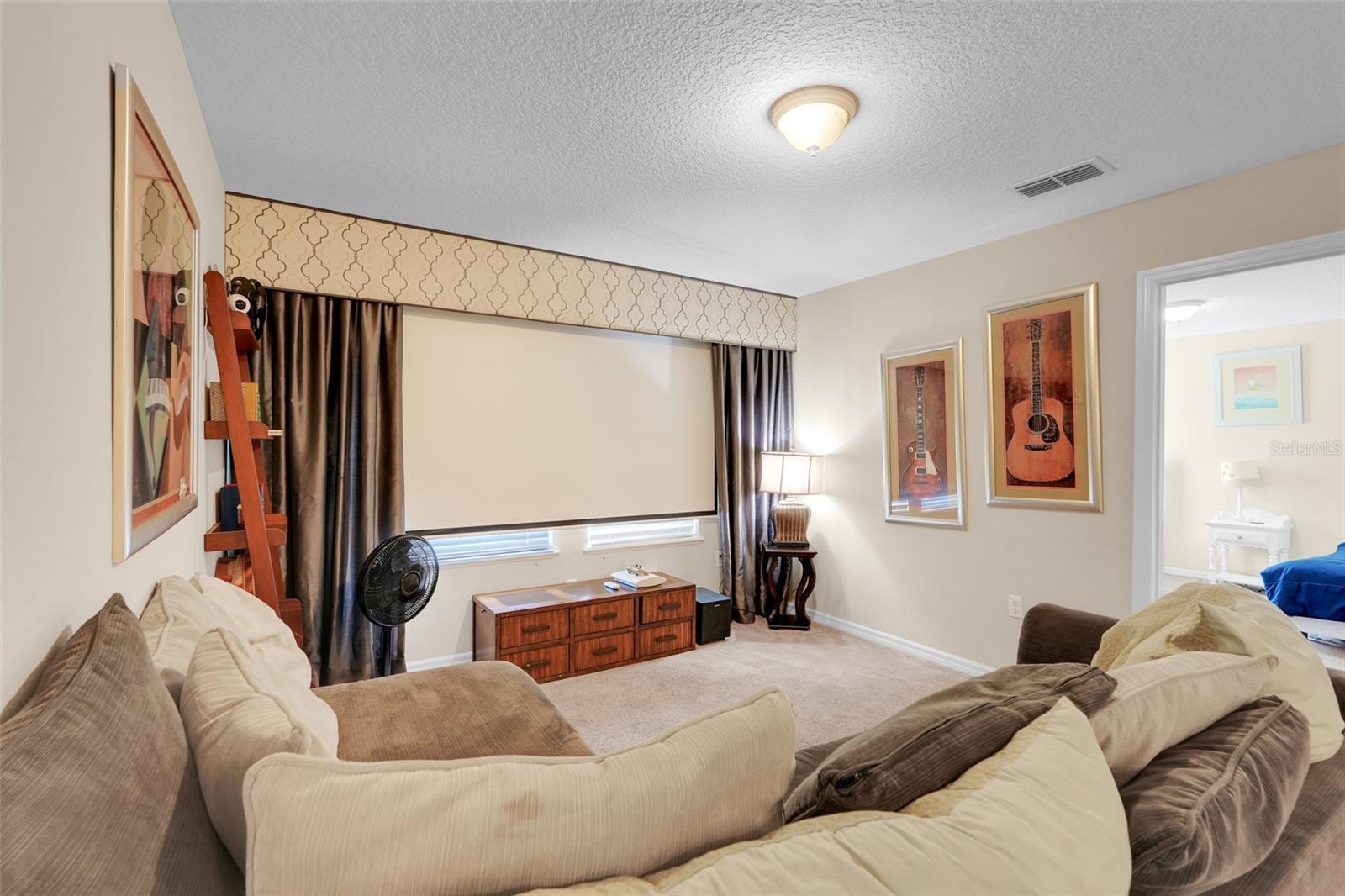 Image 36 of 49 For 1037 Cypress Pointe Boulevard