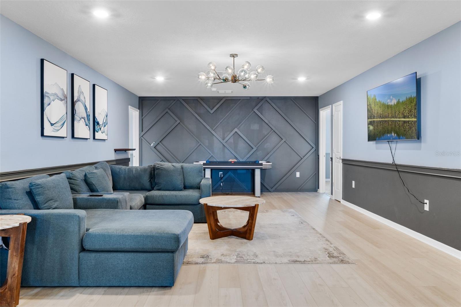 Image 33 of 93 For 15964 Sandy Cliffs Drive