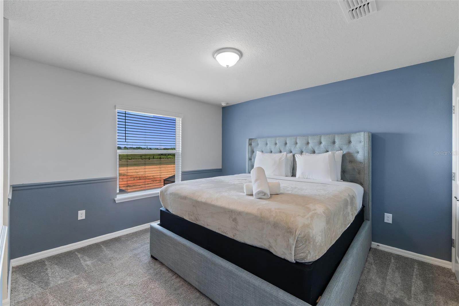 Image 37 of 93 For 15964 Sandy Cliffs Drive