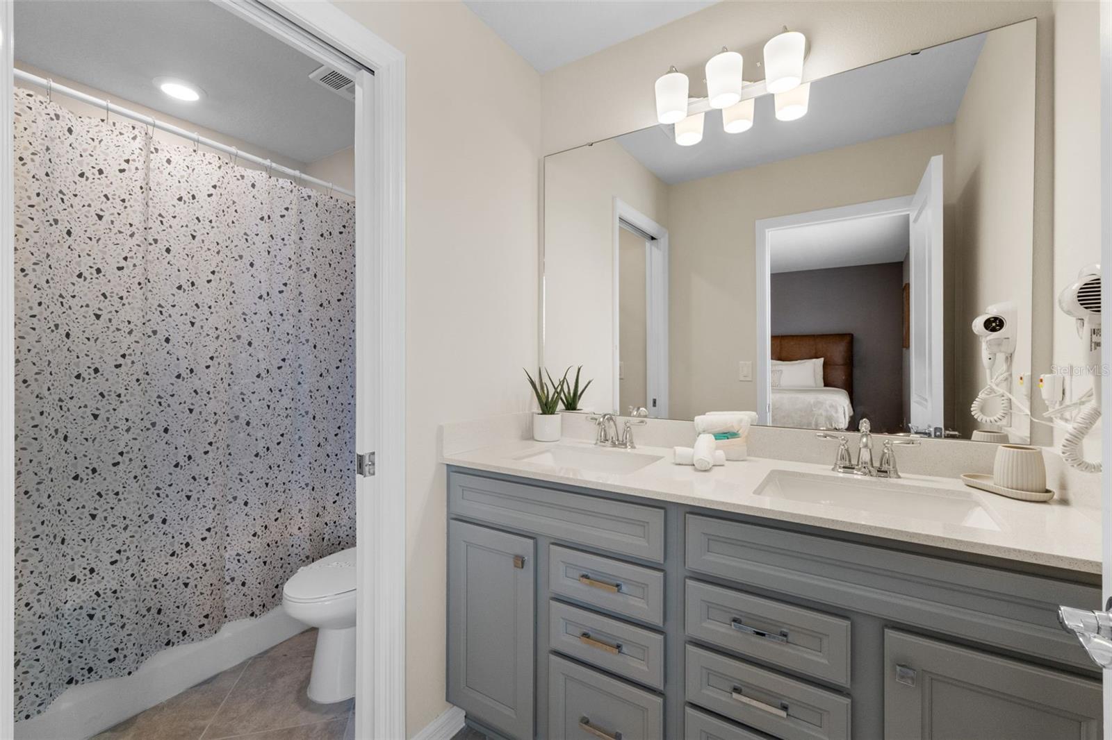 Image 47 of 93 For 15964 Sandy Cliffs Drive
