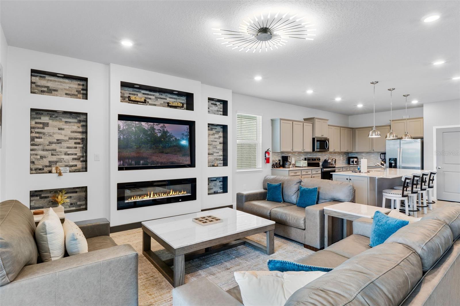 Image 5 of 93 For 15964 Sandy Cliffs Drive
