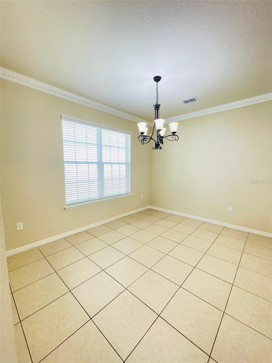 Image 4 of 15 For 12058 Silverlake Park Drive