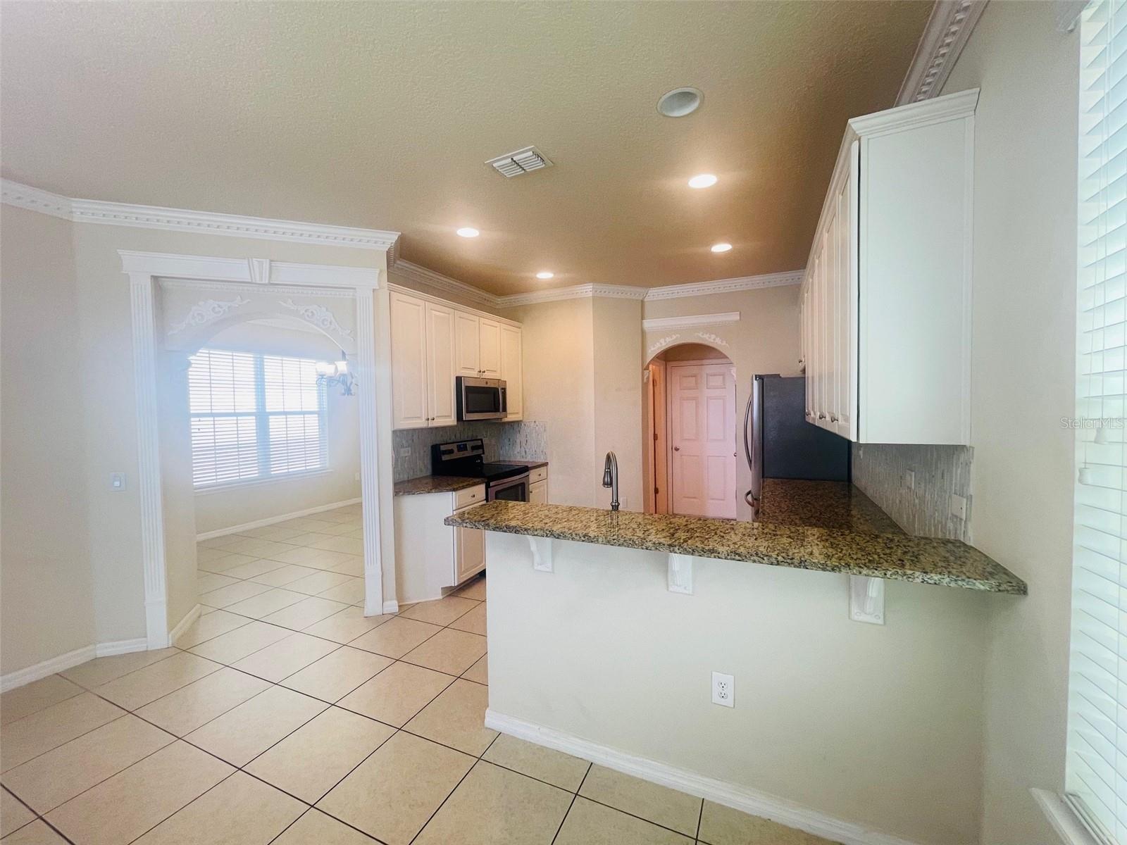 Image 5 of 15 For 12058 Silverlake Park Drive