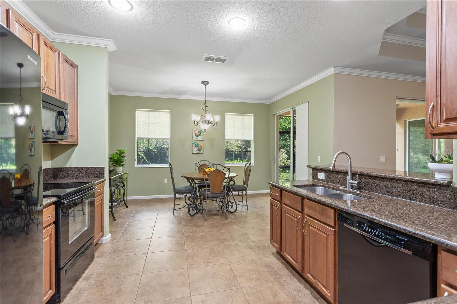 Image 12 of 32 For 861 Bighorn Street
