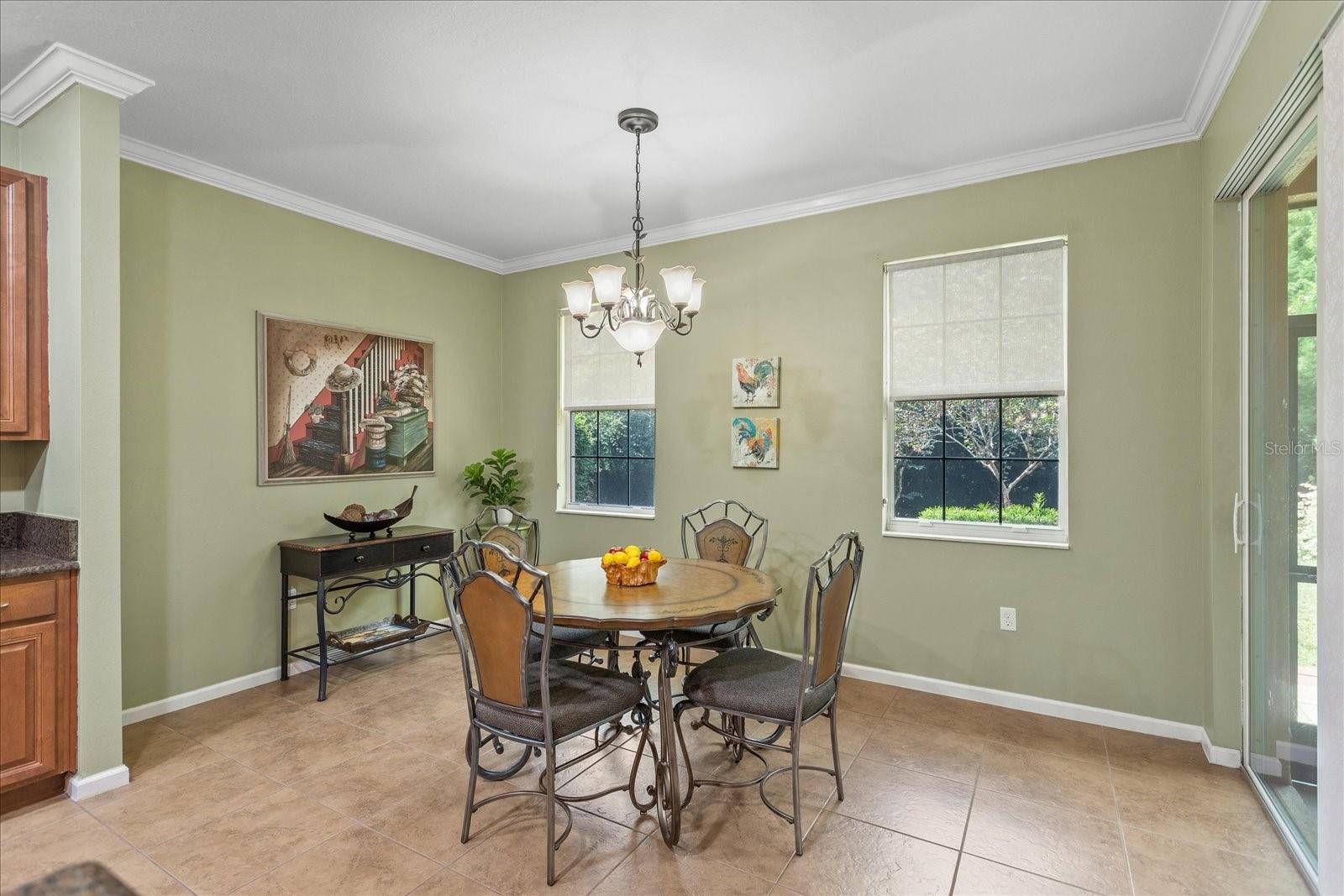 Image 14 of 32 For 861 Bighorn Street