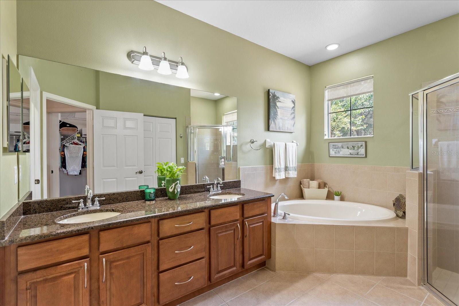 Image 19 of 32 For 861 Bighorn Street