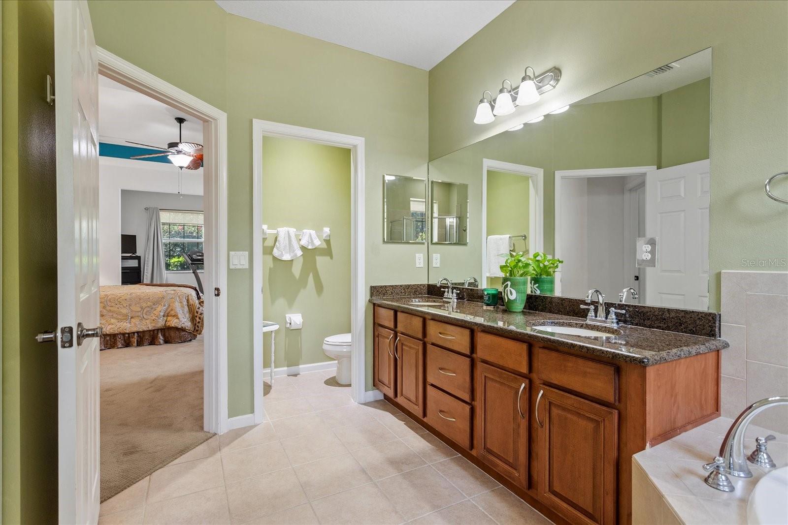 Image 21 of 32 For 861 Bighorn Street