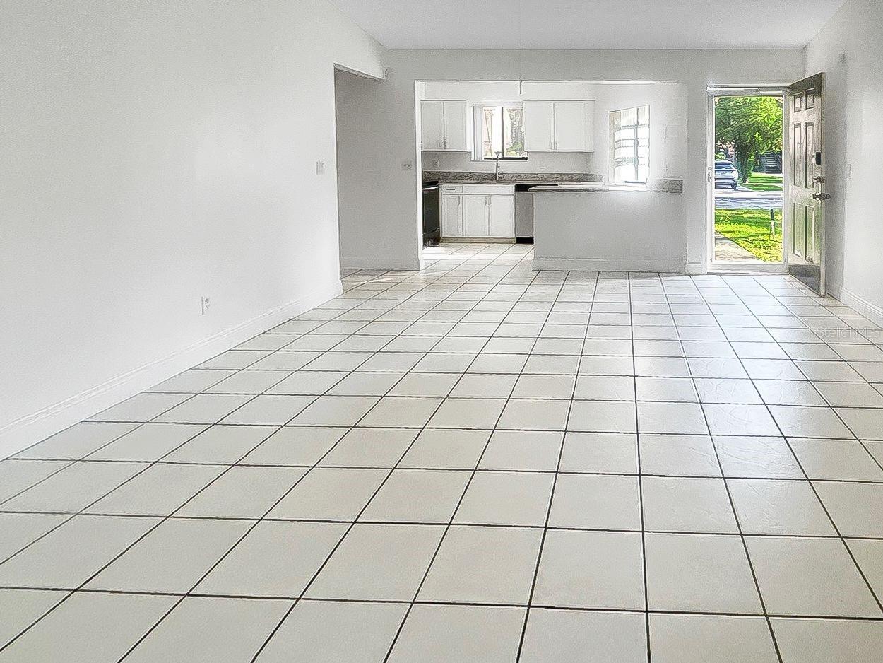 Image 11 of 12 For 1735 Foxhall Circle 1