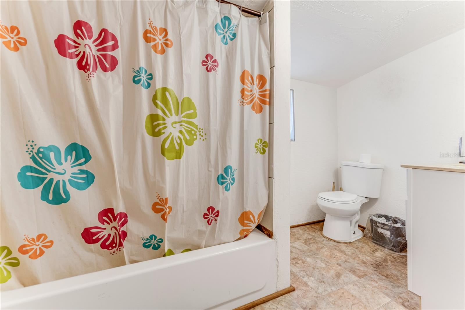 Image 15 of 22 For 715 Clark Street