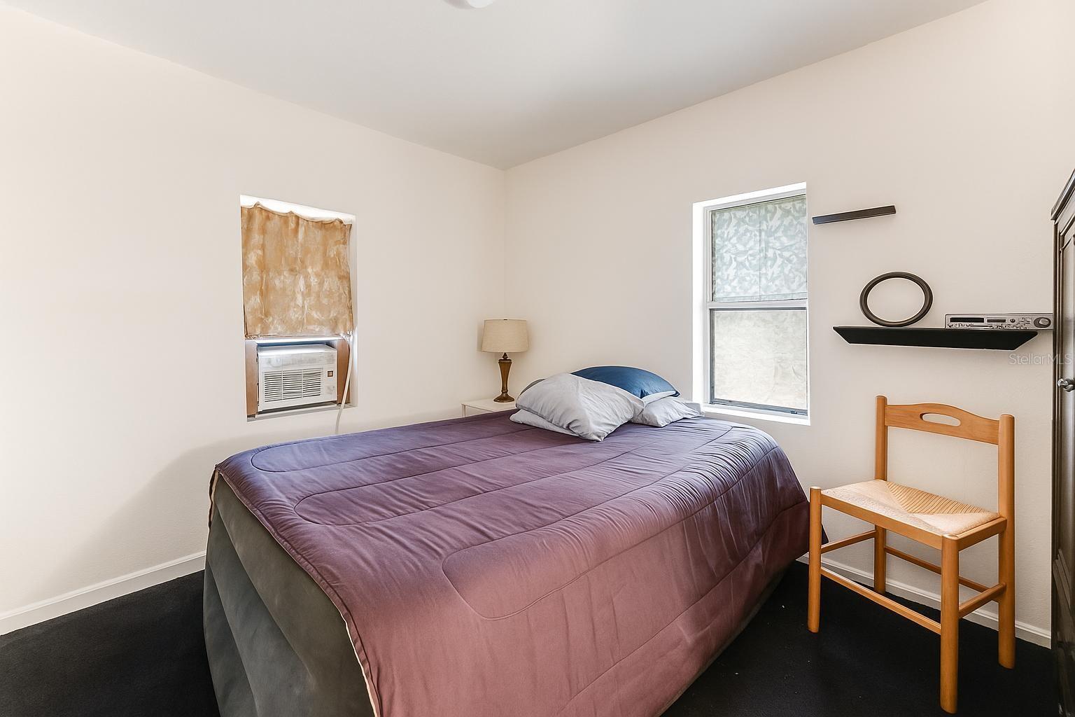 Image 21 of 22 For 715 Clark Street
