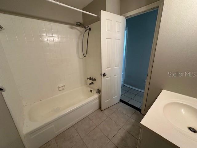 Image 16 of 28 For 607 Clayton Circle
