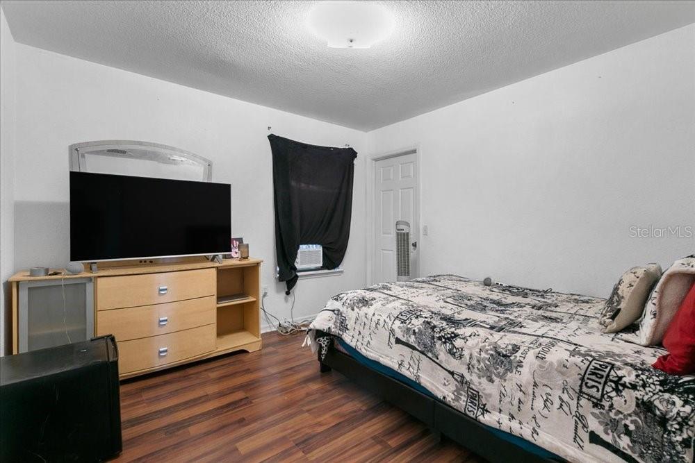 Image 21 of 25 For 436 Peace Court