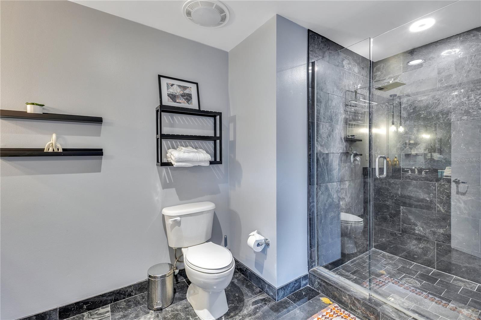 Image 20 of 43 For 525 Jackson Street 308