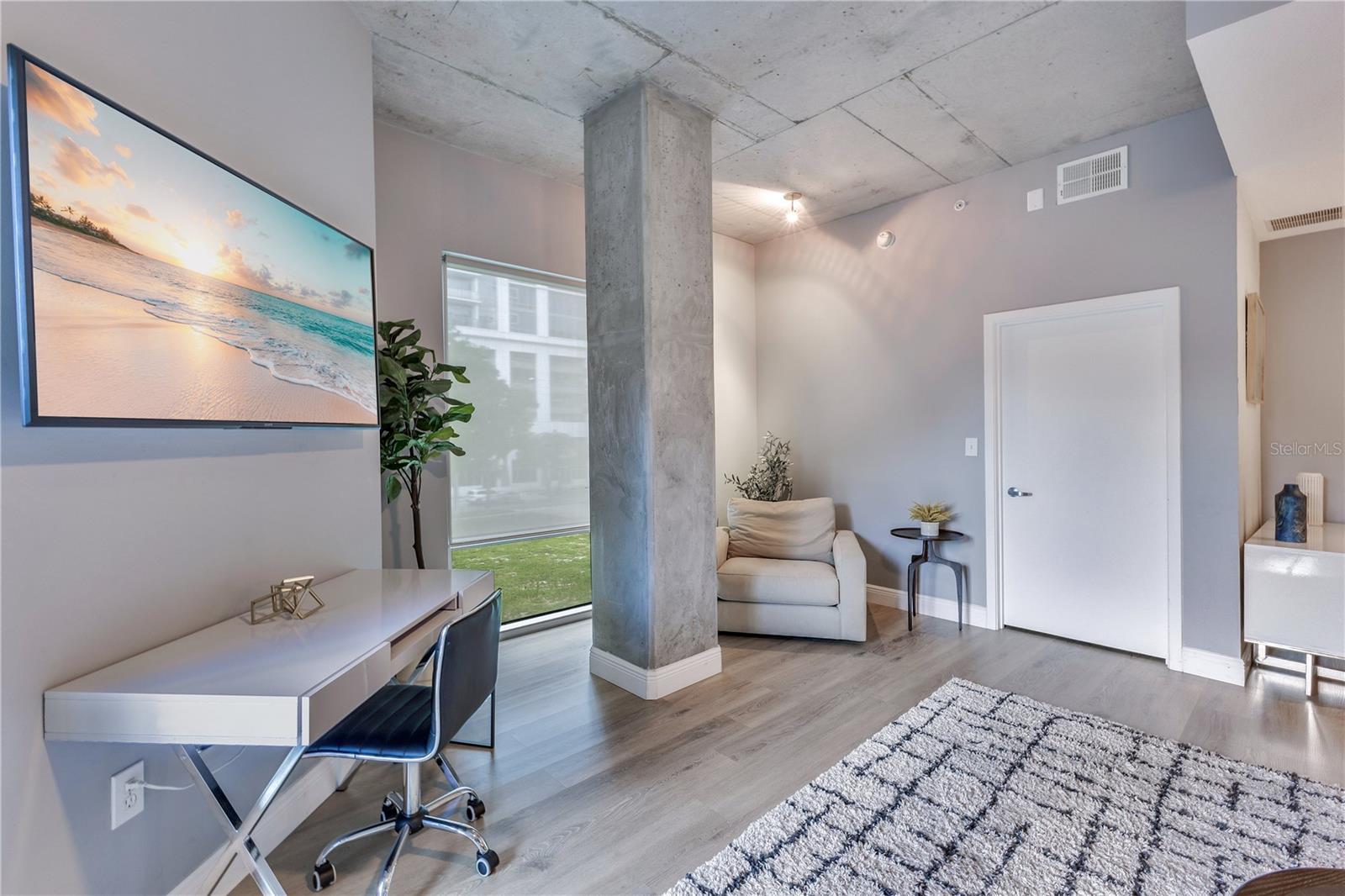 Image 8 of 43 For 525 Jackson Street 308