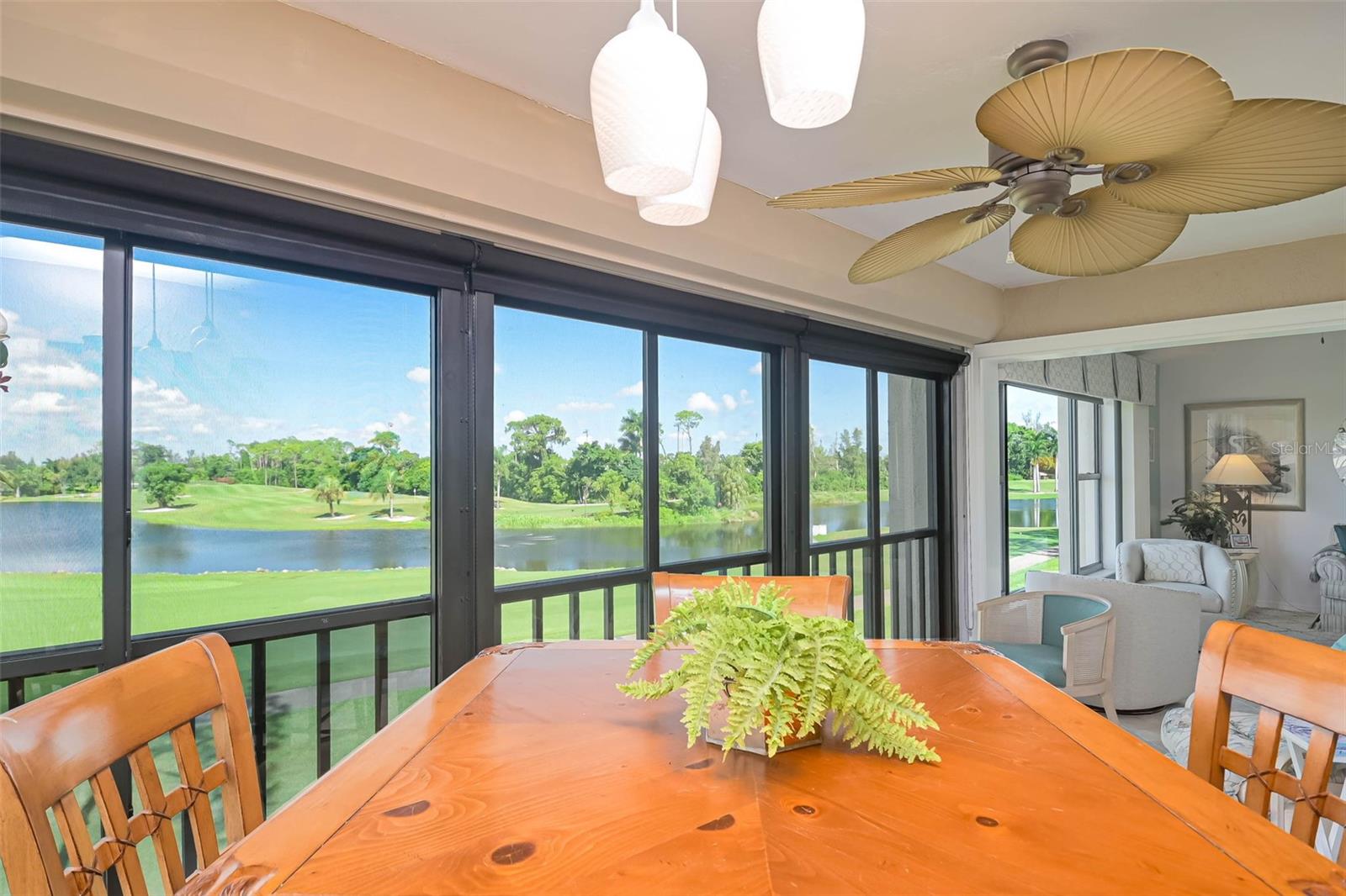 Image 15 of 30 For 5845 Trailwinds Drive 531