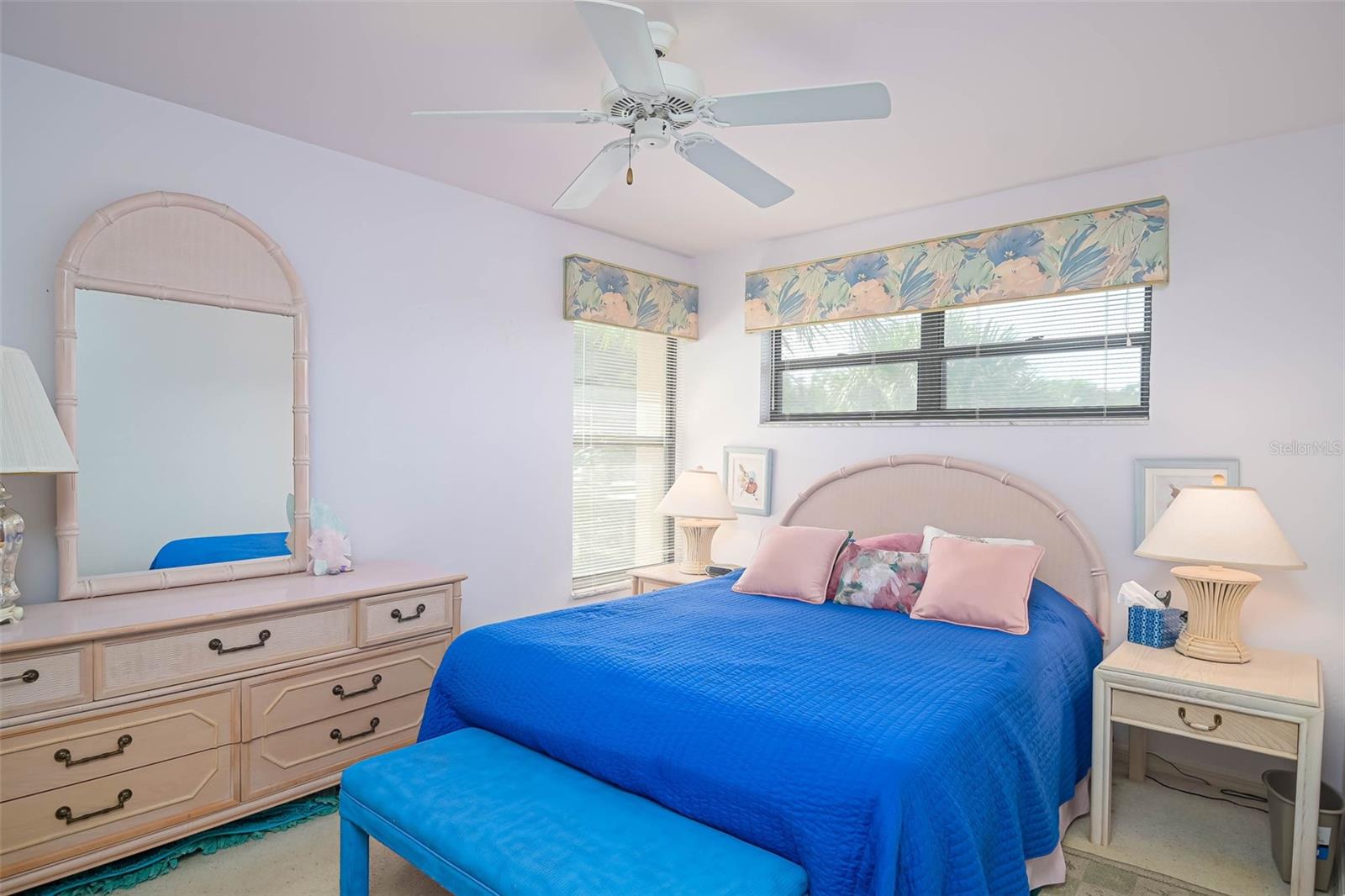 Image 21 of 30 For 5845 Trailwinds Drive 531
