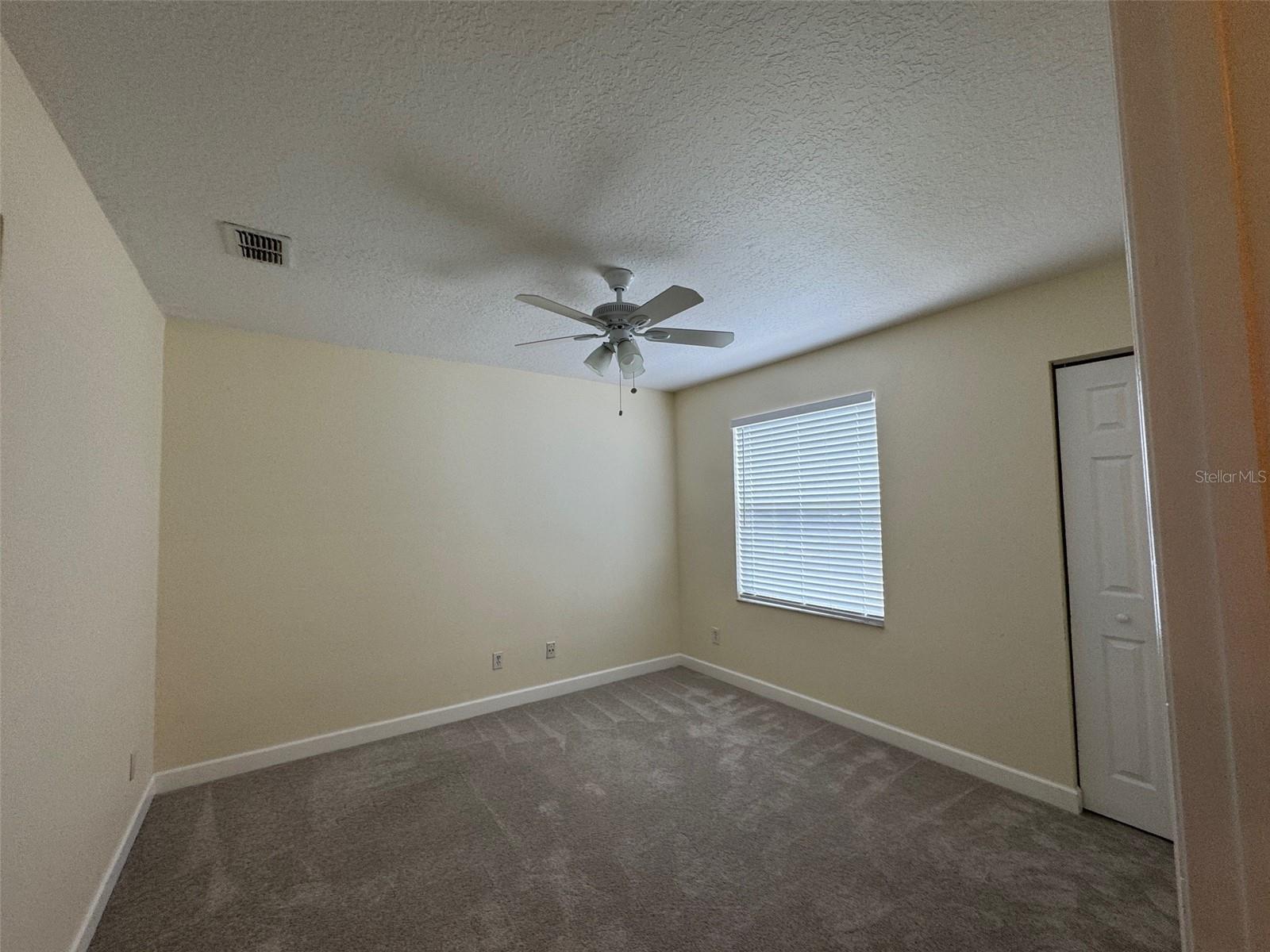 Image 13 of 39 For 600 Northern Way 1403