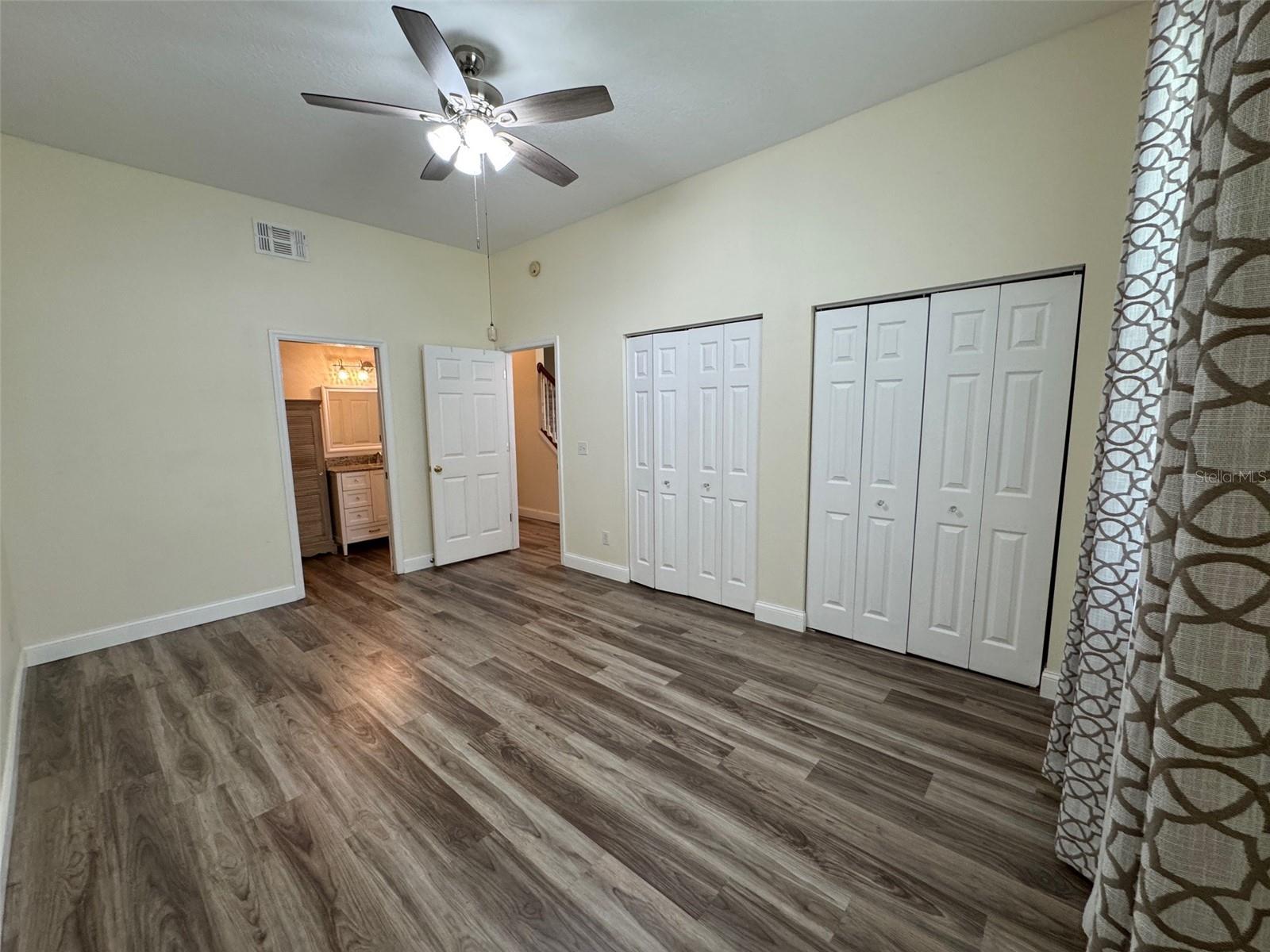 Image 9 of 39 For 600 Northern Way 1403