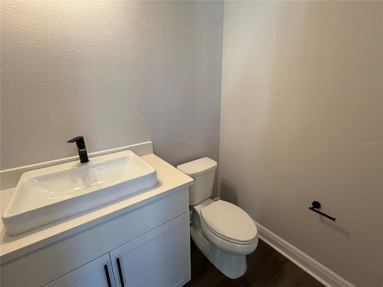 Image 11 of 43 For 10004 Fiddley Alley