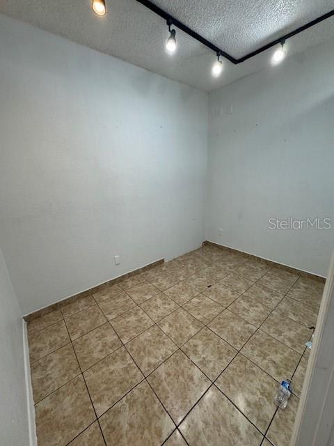 Image 10 of 15 For 8421 Orange Blossom Trail 232