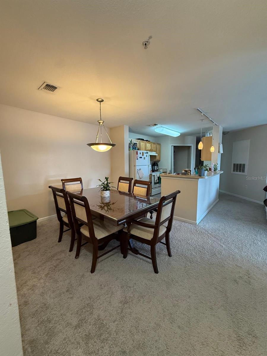 Image 13 of 37 For 5974 Lake Pointe Village Circle 111