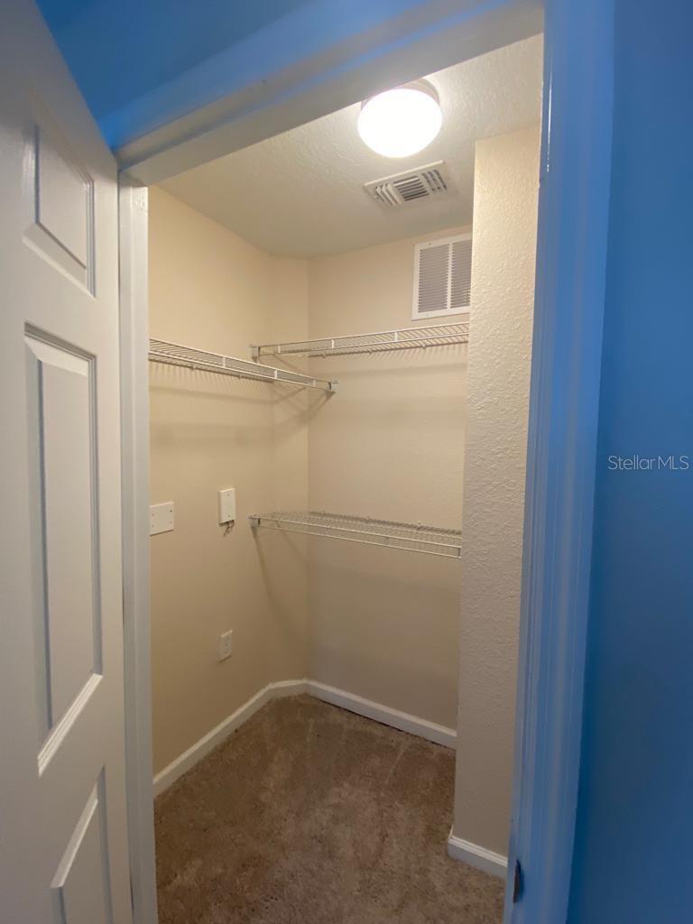 Image 23 of 37 For 5974 Lake Pointe Village Circle 111