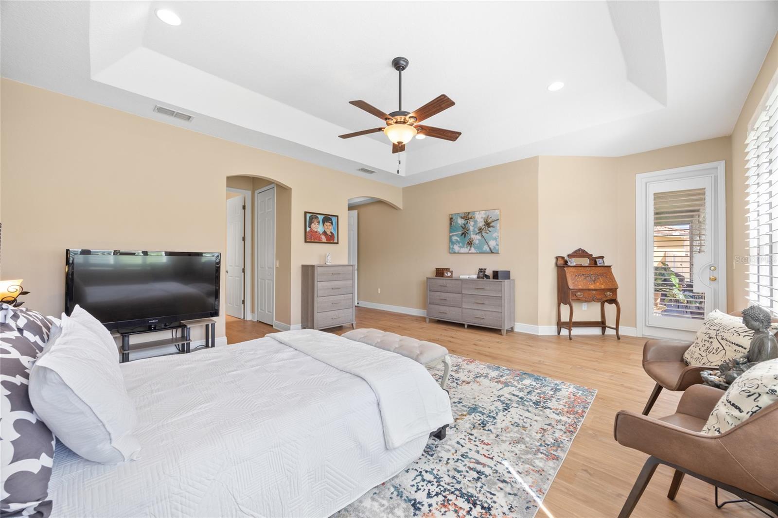 Image 17 of 43 For 3856 Shoreside Drive