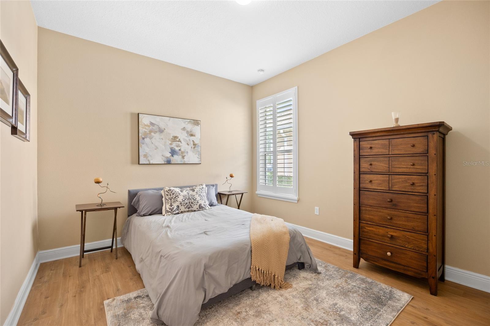 Image 22 of 43 For 3856 Shoreside Drive