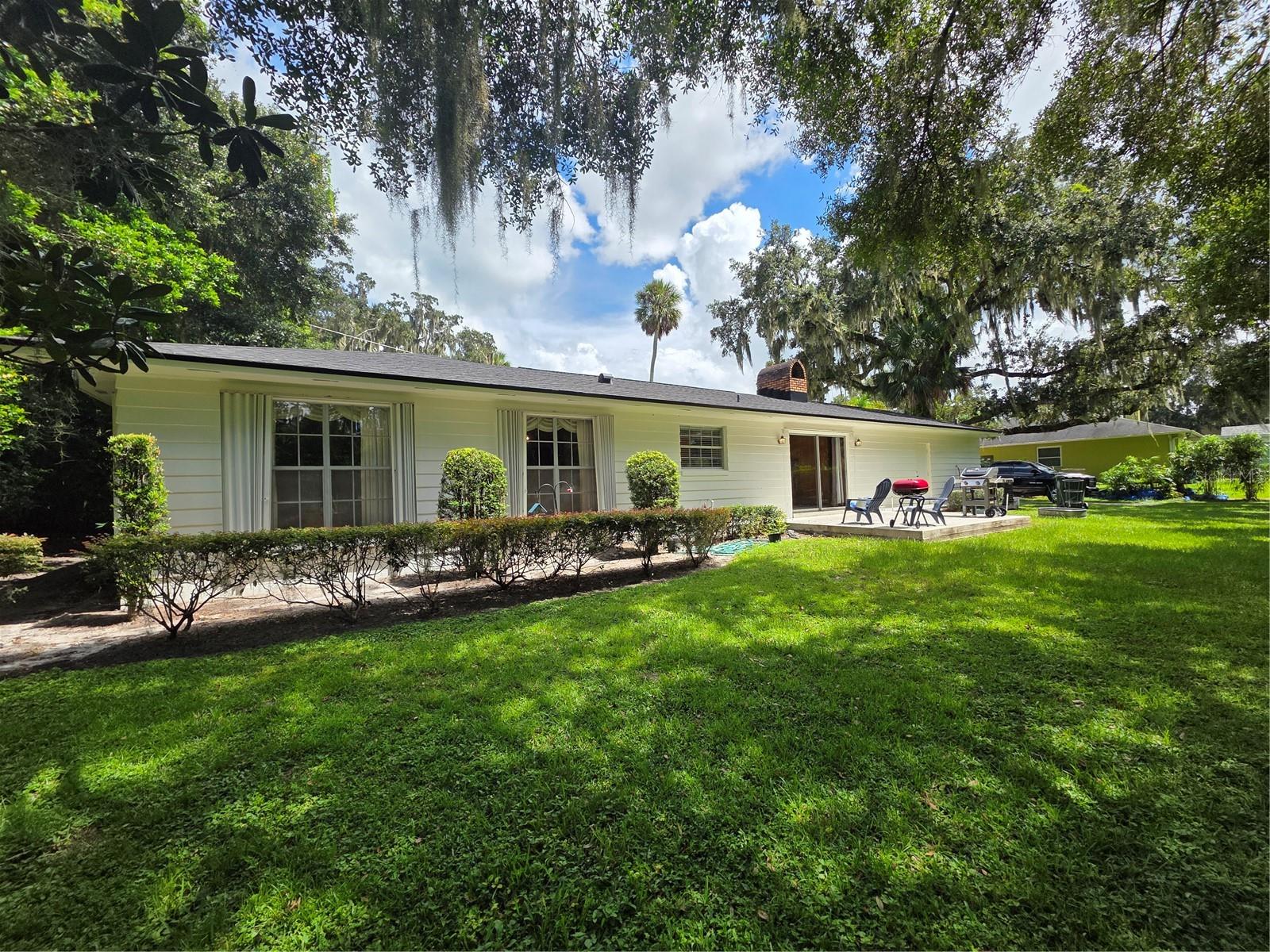 Image 6 of 24 For 645 Lake Charm Drive