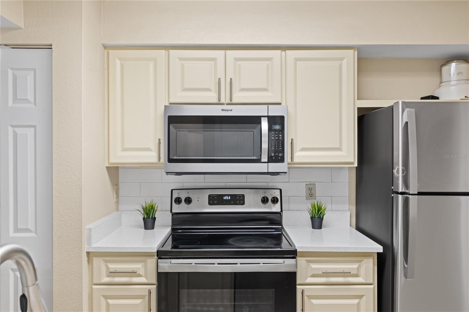 Image 17 of 51 For 3032 Parkway Boulevard 208