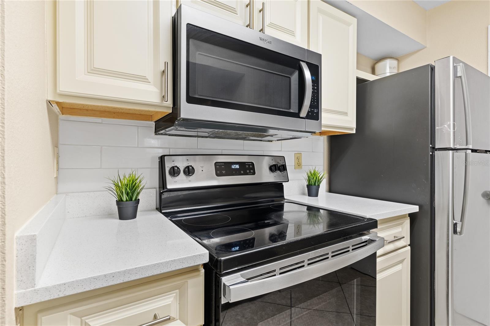 Image 18 of 51 For 3032 Parkway Boulevard 208