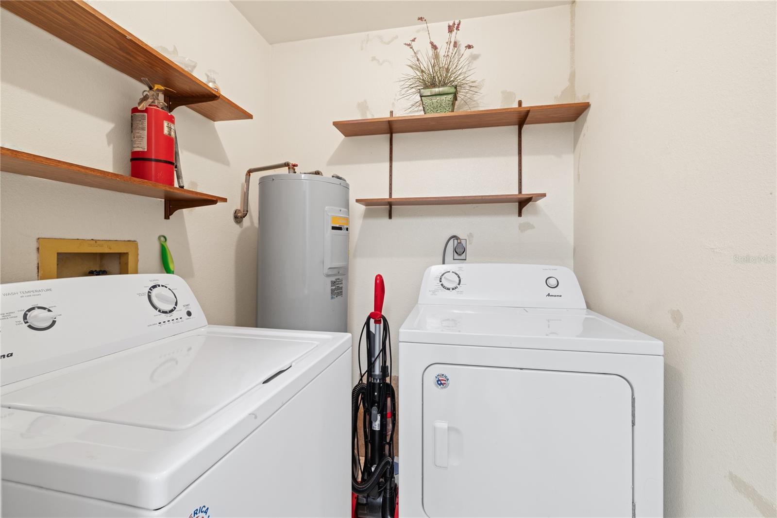 Image 21 of 51 For 3032 Parkway Boulevard 208