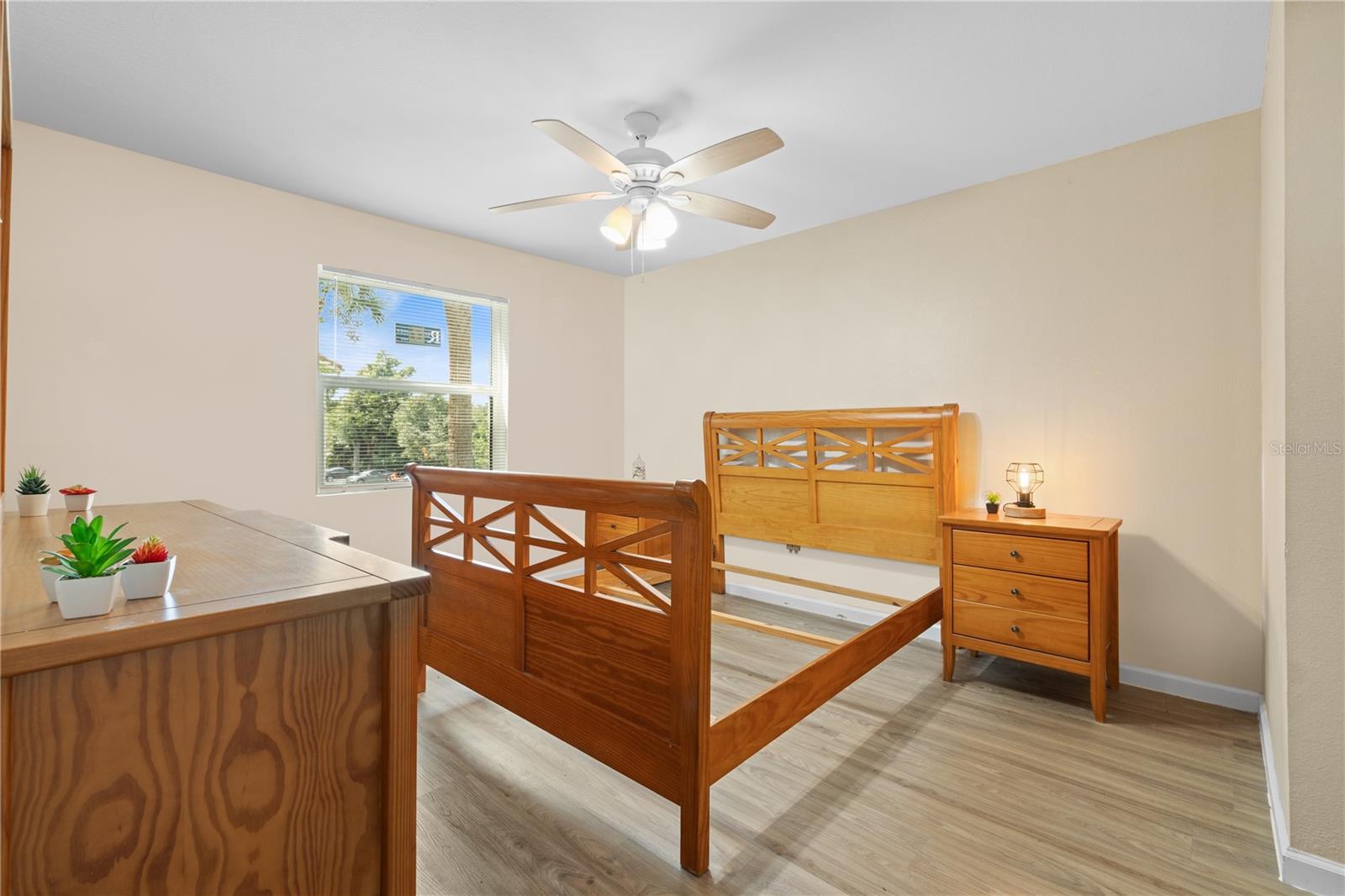 Image 26 of 51 For 3032 Parkway Boulevard 208