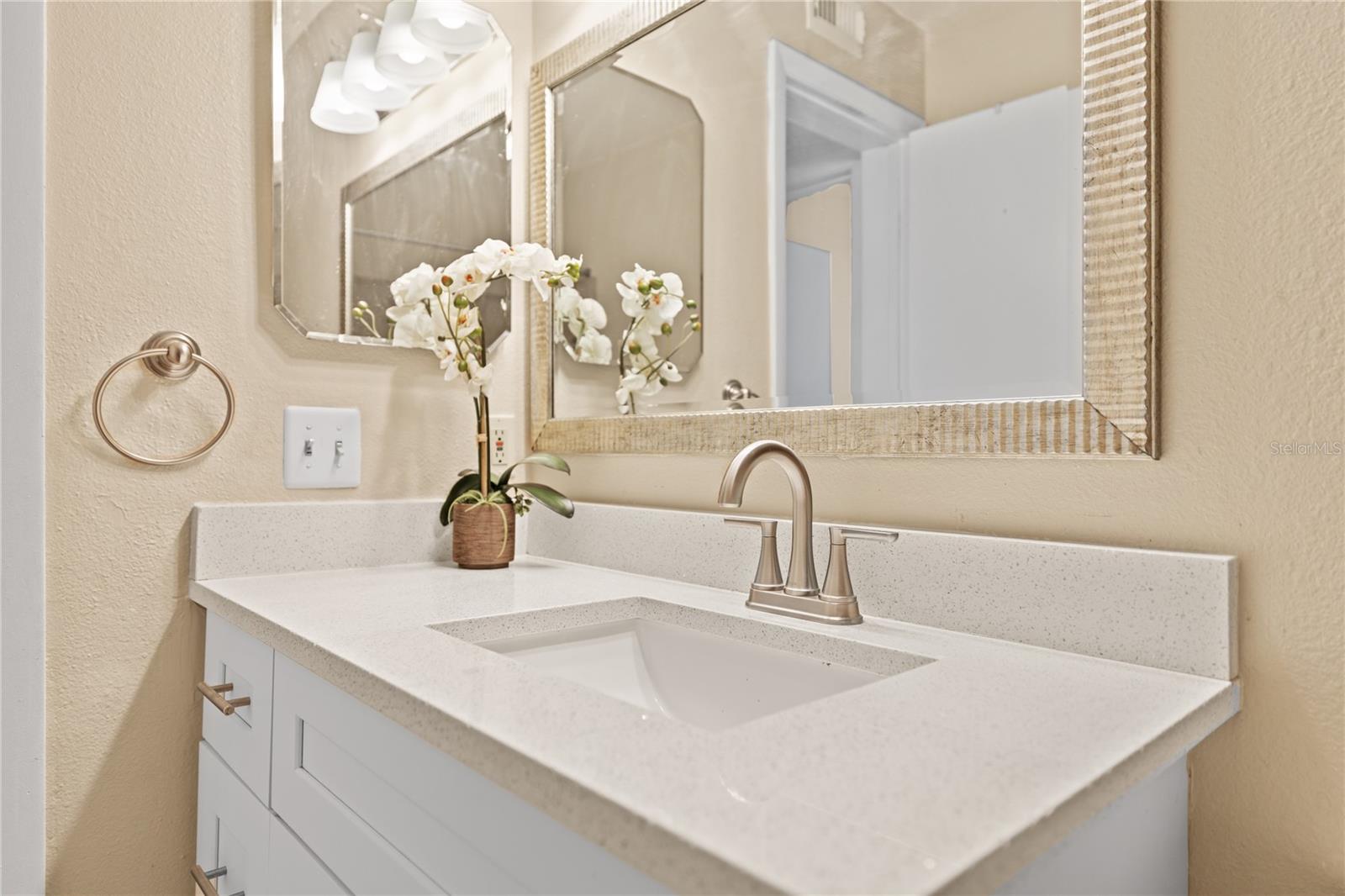 Image 39 of 51 For 3032 Parkway Boulevard 208