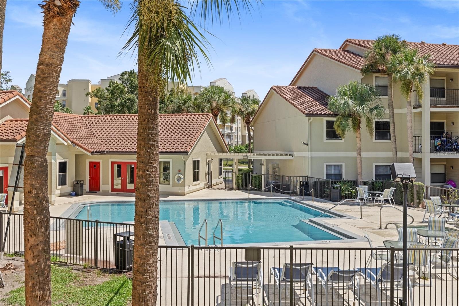 Image 40 of 51 For 3032 Parkway Boulevard 208