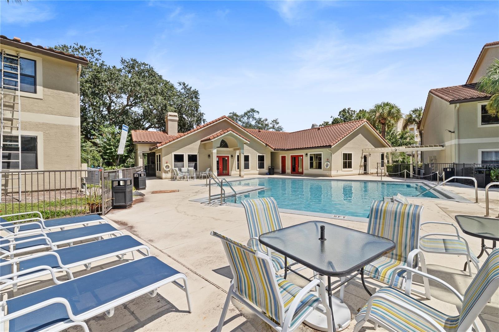 Image 42 of 51 For 3032 Parkway Boulevard 208