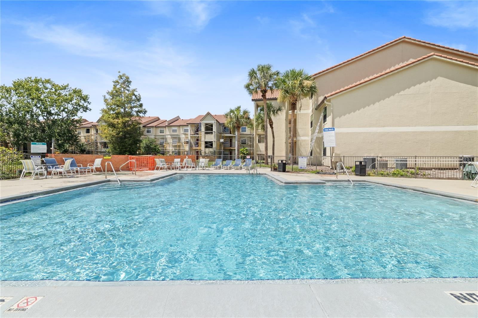 Image 43 of 51 For 3032 Parkway Boulevard 208