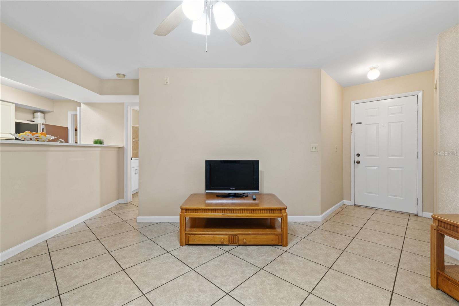 Image 8 of 51 For 3032 Parkway Boulevard 208