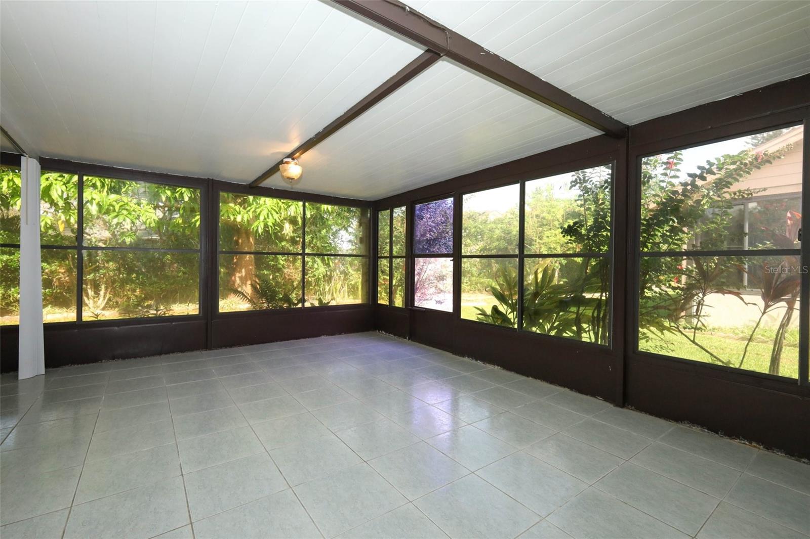 Image 35 of 43 For 11832 Scotty Drive