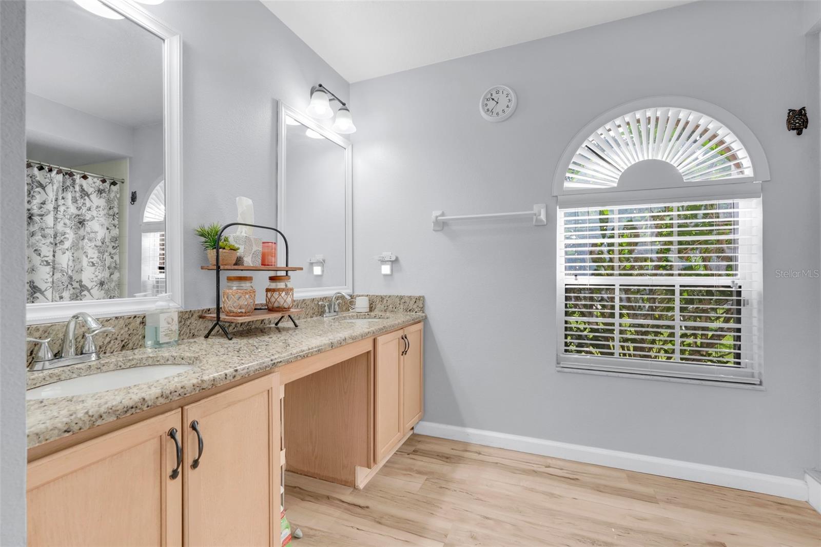 Image 12 of 30 For 5113 Sage Way