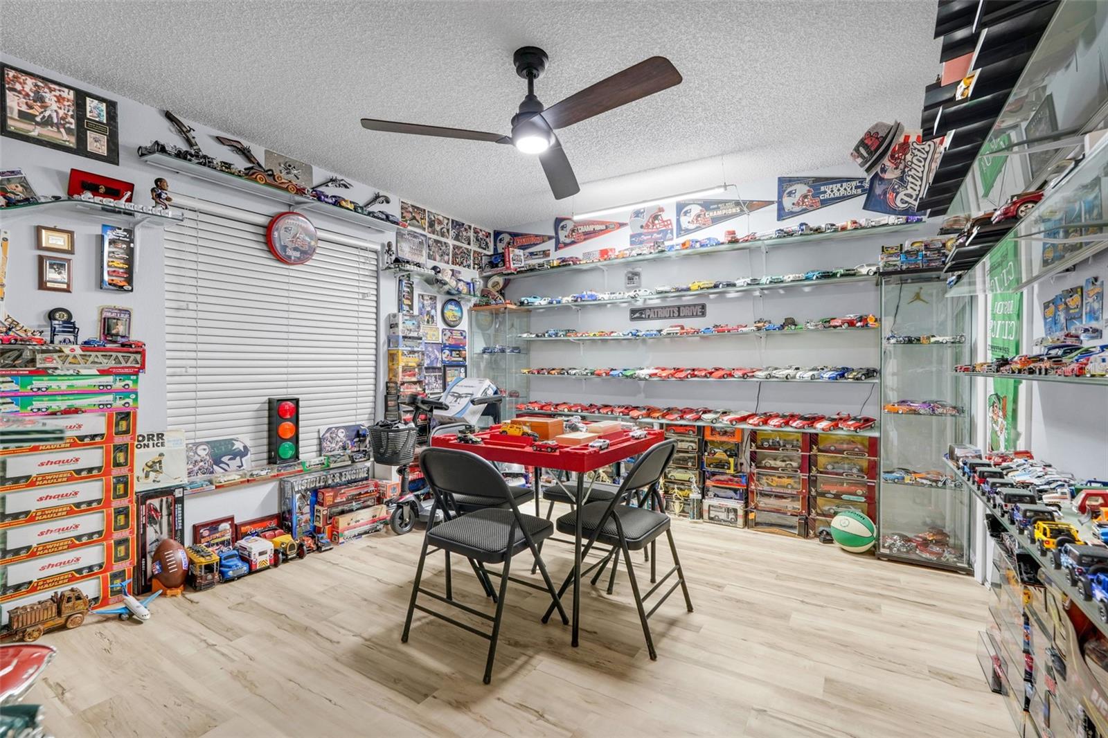Image 18 of 30 For 5113 Sage Way