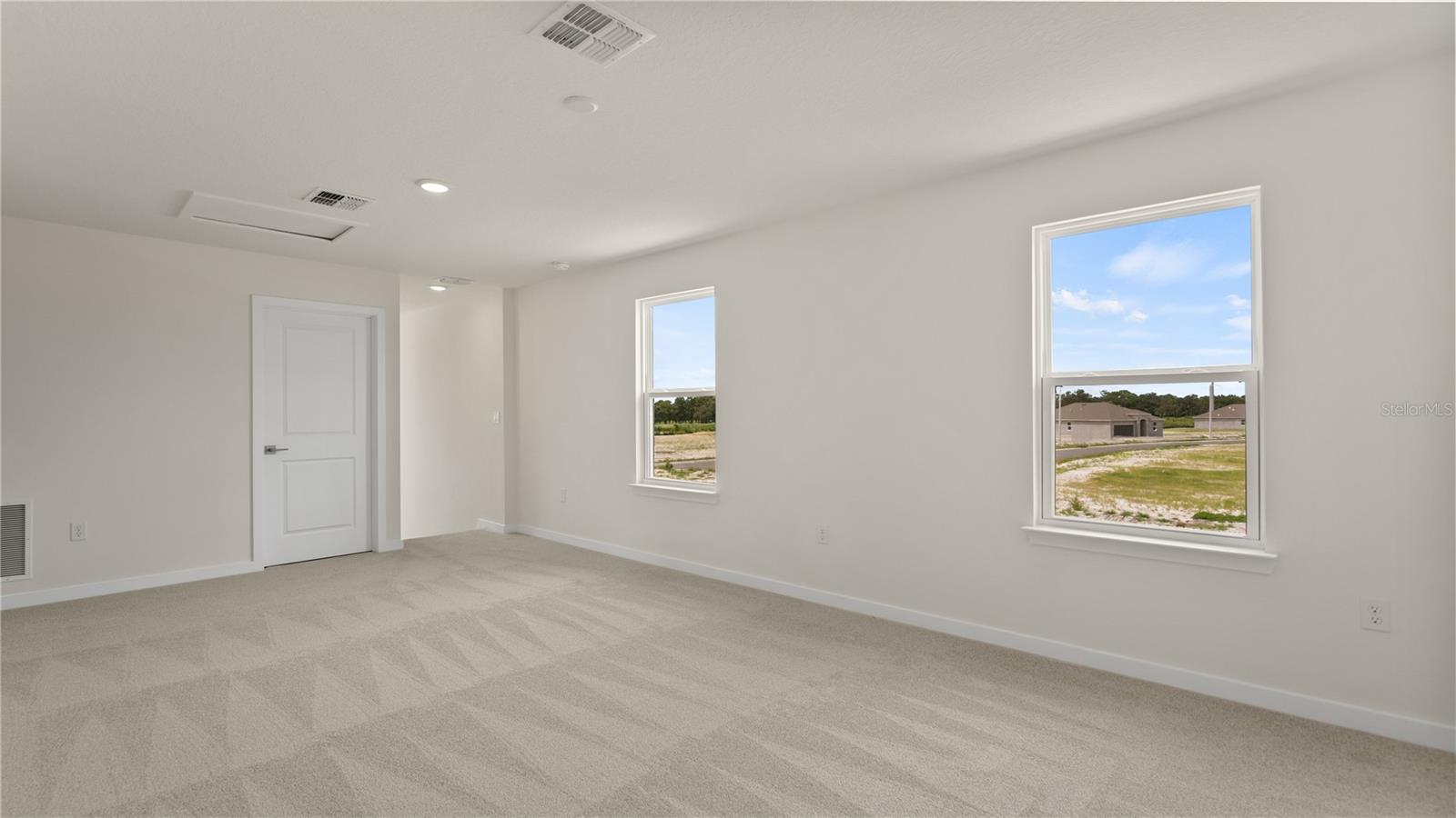 Image 22 of 49 For 321 Meredith Boulevard