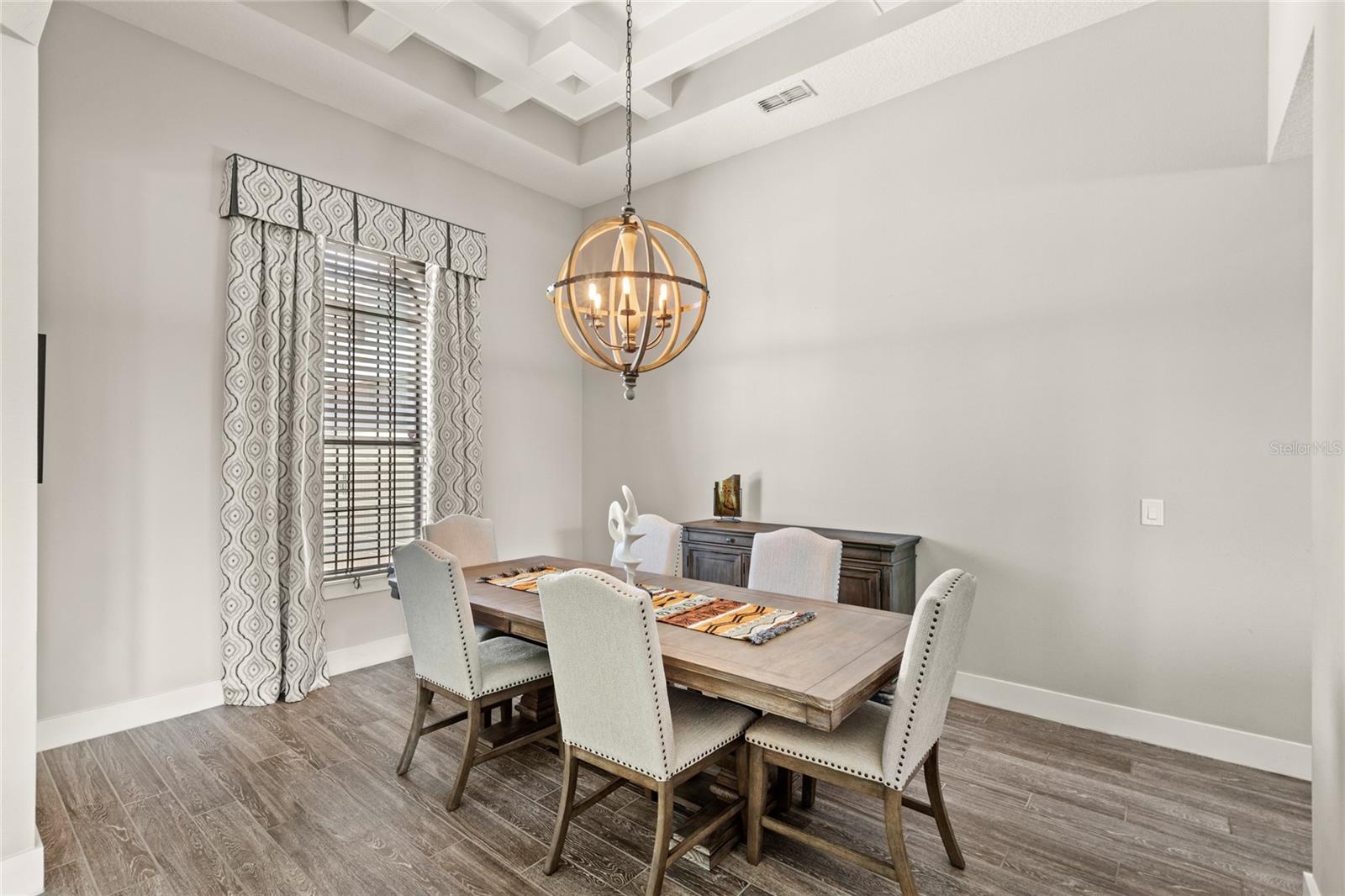 Image 16 of 57 For 25609 Grandview Pointe
